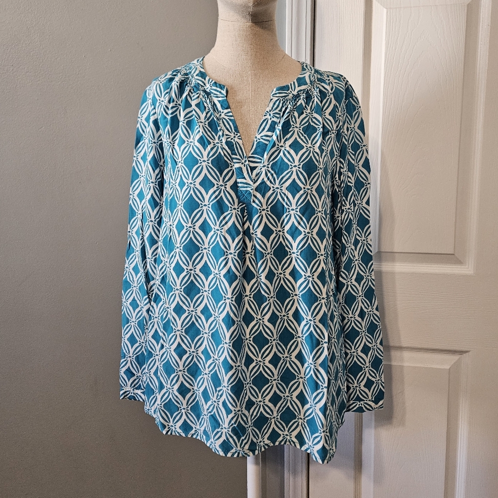 crown & ivy Blue and White Geometric Blouse
